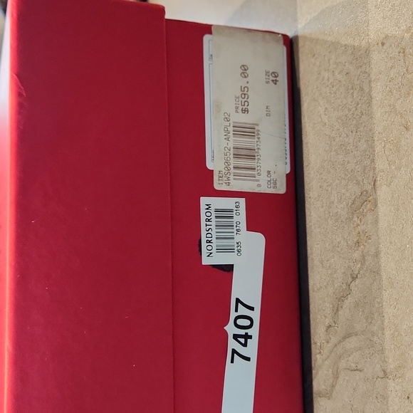 Valentino strappy heels, size 40 - Picture 10 of 10